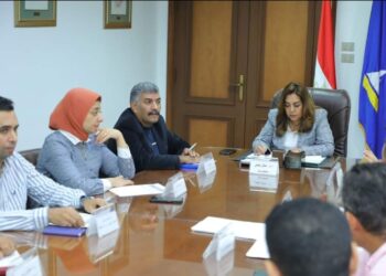 محافظ دمياط تتابع مستجدات الموقف التنفيذي لشركة المقاولون العرب بمدينتي دمياط ورأس البر