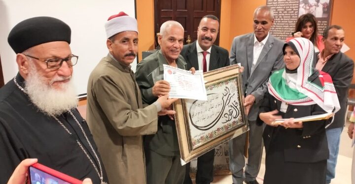 الثقافة تكرم المحاربين القدامى من ابطال اكتوبر بسوهاج