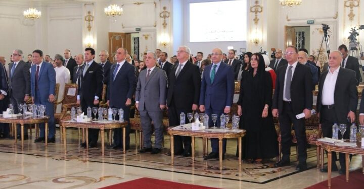 وزير التعليم العالي يشهد حفل مؤسسة “الأهرام” بمناسبة إصدار العدد خمسين ألفاً من جريدة الأهرام