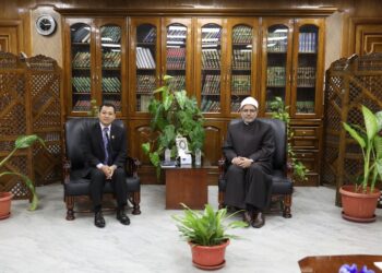 رئيس جامعة الأزهر يستقبل سفير ماليزيا بالقاهرة لبحث آفاق التعاون التعليمي