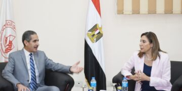 وزيرة الثقافة تلتقي محافظ الغربية لبحث تكثيف الفعاليات الفكرية والفنية بالمحافظة ويتفقدان عددًا من المواقع الثقافية