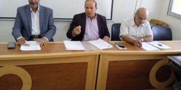 ا. د محمود عبد العزيز يترأس اولي جلسات السيمنار  لقسم المناهج بتربية كفر الشخ لعام 2023 – 2024م