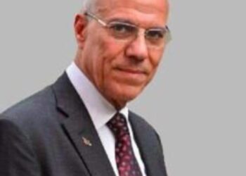 احمد مرسى يلقى إشعار بالأوبرا