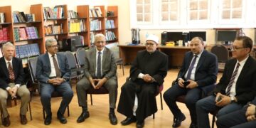 رئيس جامعة الأزهر يبحث استعدادات افتتاح فرع لمركز  تعليم اللغة الإنجليزية بأسيوط