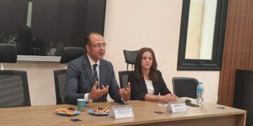 عقد أولى حلقات الموسم الثاني من الدورة التثقيفية “أبجديات السياسة والقانون” بكلية الإعلام