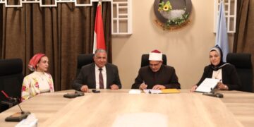 رئيس جامعة الأزهر يوقع مذكرة تفاهم مع جامعة القائد الأعظم بباكستان تتضمن تبادل الخبرات والتعاون في المجالات العلمية والأكاديمية