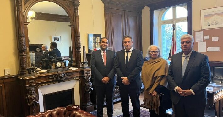 وزير التعليم العالي يوقع اتفاقية إطارية نواة لتحالفات جامعات البحر الأبيض المتوسط مع وفد جامعة ليون الفرنسية بباريس