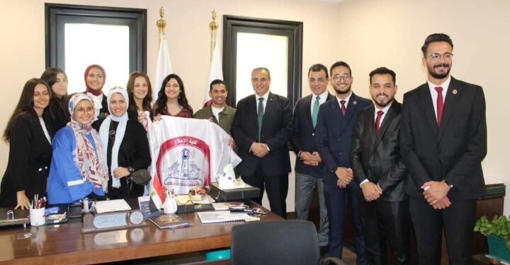 مهارات الإعلامي الرياضي” ورشة عمل بإعلام عين شمس