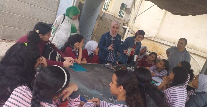 ورش فنيه وثقافه بمكتبة القاهره الكبرى