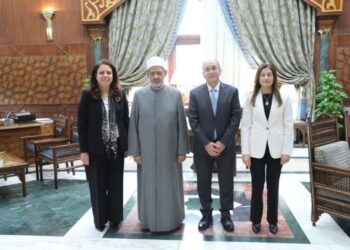 شيخ الأزهر يستقبل سفراء مصر الجدد لدى تايلاند وإندونيسيا وكازاخستان ويوصيهم بملفات الطلاب الوافدين