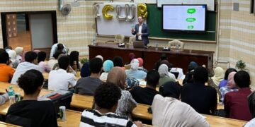 كلية الصيدلة جامعة عين شمس تستضيف ندوة للتعريف بأنشطة مركز الإبتكار وريادة الأعمال بالجامعة ASU-iHub