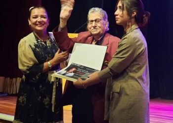 رئيس اكاديمية الفنون تنعي الفنان القدير عثمان محمد علي