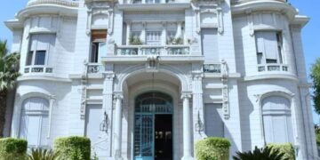 جامعة عين شمس تدشن جائزة للرواد تقديرا لدور علمائها في العام 2023م