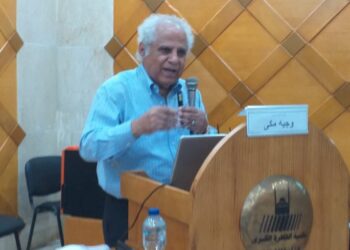 ترسيخ مبادىء الانتماء والوعى عند المصرين فى ندوة مصر والعبور الثالث بمكتبة القاهره
