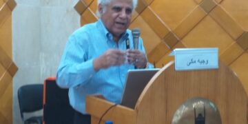 ترسيخ مبادىء الانتماء والوعى عند المصرين فى ندوة مصر والعبور الثالث بمكتبة القاهره