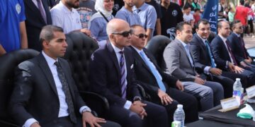 رئيس جامعة عين شمس يشهد إنطلاق دوري “طلاب من أجل مصر” بجامعة عين شمس