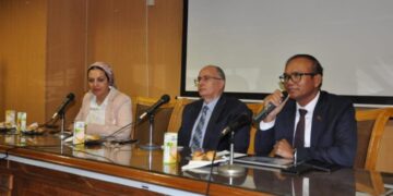 عميد ألسن عين شمس تستقبل سفير كمبوديا لبحث سبل التعاون