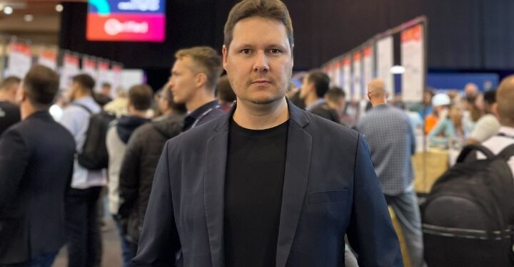 اندرايف تطلق قطاع المشاريع الجديدة بتعيين أندريس سيمت لاستثمار 100 مليون دولار في الشركات الناشئة