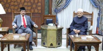 رئيس هيئة الزكاة الوطنية الإندونيسية لشيخ الأزهر : يشرفنا الانضمام لحملتكم لدعم إخواننا في غزة