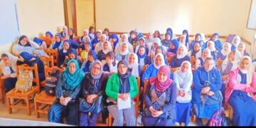 ندوات للتوعية تحت عنوان”صوتك مستقبلك… انزل وشارك “لحث المرأة على ممارسه حقها الانتخابى والمشاركه السياسيه من خلال ادارة شئون المرأة بديوان عام المحافظة