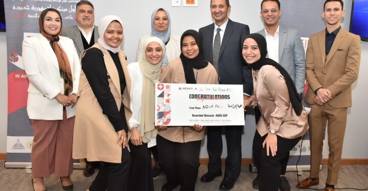 .د غادة فاروق تشهد ختام فعاليات برنامج المسابقات Ichallenge والذي ينظمه مركز الابتكار وريادة الأعمال (ASU-iHub)