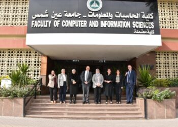 كلية الحاسبات والمعلومات بجامعة عين شمس تستقبل وفد جامعة” اكستر ” البريطانية