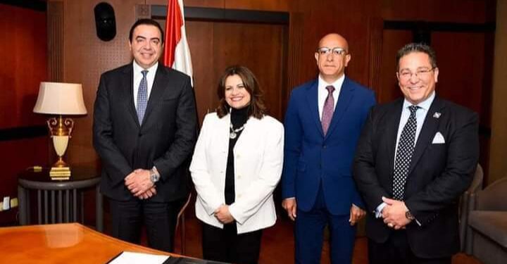 مؤسسو المصريين بالخارج يحشدون الجاليات المصرية لانتخاب الرئيس السيسي