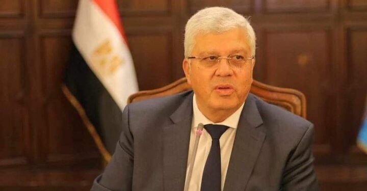 التعليم العالي تنشر حصاد أدائها لعام 2023م  د. أيمن عاشور : المستشفيات الجامعية تشارك بفعالية في تنفيذ المبادرات الرئاسية