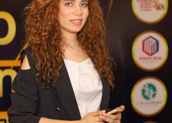 اتحاد الوطن العربى الدولى  رئاسة اتحاد الوطن العربي الدولي  الولايات المتحدة الأمريكية / ولاية كاليفورنيا  قرار قررت رئاسة اتحاد الوطن العربى الدولى  بتاريخ 1/12/2023 القرار التالي : اختيار الناشطة الإجتماعية / هدير محمود عبد الشافي أبو زيد  من جمهورية مصر العربية . محافظة القاهرة  عضوة   باتحاد الوطن  العربي الدولي  ونتمنى لها  التوفيق فيما  يسند   اليها  من مهام مؤسس ورئيس اتحاد الوطن العربي الدولي  الدكتور خالد محمود عبد القوي عبد اللطيف. ومن الجدير بالذكر أن اتحاد الوطن العربي الدولي  المعتمد والمرخص عالميا بالولايات المتحدة الأمريكية  وتم توثيقه من غرفة التجارة الأمريكية والعربية ومن القنصلية المصرية بخاتم الخارجية المصرية  من ولاية لوس  أنجلوس بأمريكا. و تم اعتماده سابقا  وترخيصه من أستراليا. سدني  وأيضا اعتماده من دولة ليبيا