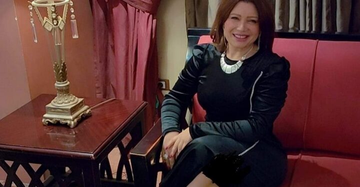 إطلالة رائعة للإعلامية سماح السيد في مهرجان(أخر موضة)