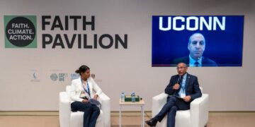دور الأديان في توعية الشعوب والمجتمعات بأخطار الأزمة المناخية .. ضمن فعاليات اليوم الثاني لجناح الأديان في COP28
