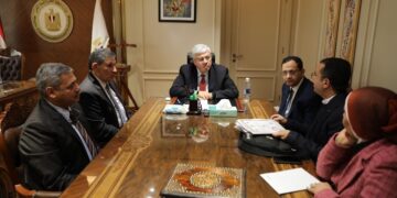 وزير التعليم العالي يلتقي بالدكتور قليني المصنف ضمن قائمة أعلى 2% من العلماء الأكثر تأثيرًا في العالم