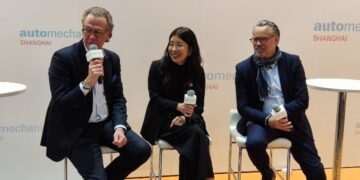 على هامش معرض أوتوميكانيكا شنغهاى 2023 :  3 أسئلة سريعة لإدارة المعرض