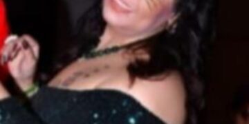 إبداعات متواصلة للفنانة نيرة عبيد