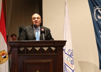 وزير التعليم العالي ورئيس جامعة عين شمس يفتتحان فعاليات الندوة التثقيفية بعنوان ” تحديات الأمن القومي المصري