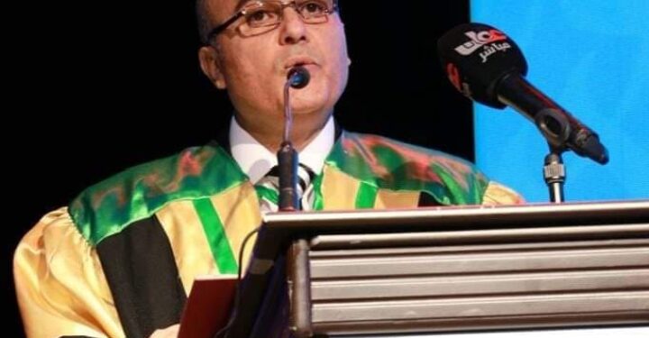 عميد حقوق عين شمس يشارك فى حفل تخرج الدفعة السابعة عشرة لطلاب كلية البريمى الجامعية بسلطنة عمان الشقيقة