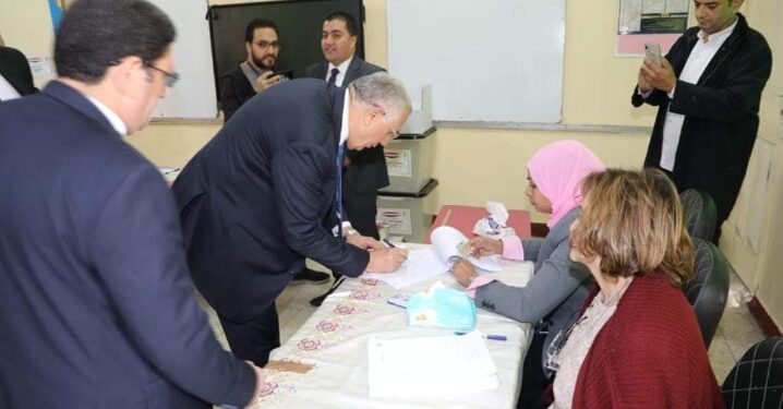 وزير الزراعة يدلي بصوته في الانتخابات الرئاسية ويدعو الفلاحين والمزارعين للمشاركة في اختيار رئيس مصر