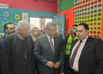 المرشح الرئاسي المهندس حازم عمر يتفقد لجنة مدرسة الشهيد مصطفي سمير بدوي بكفر الشيخ