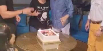 السفير عبد العزيز الصويغ يحتفل بعيد ميلاده بحضور الفنانة الكبيرة نبيلة عبيد