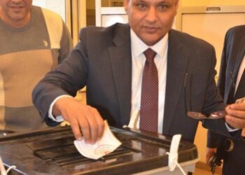 رئيس أكاديمية البحث  العلمي يدلي بصوته في الانتخابات الرئاسية 2023م