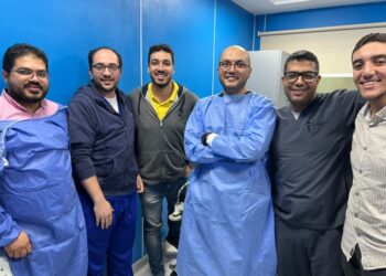 فريق المناظير بمعهد تيودور بلهارس للأبحاث ينجح في استئصال ورم بالمعدة باستخدام تقنية مبتكرة لتقشير الأورام السطحية