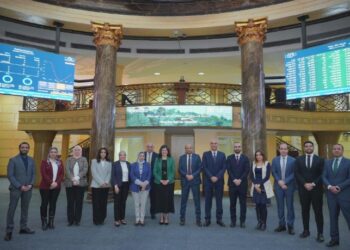 البورصة المصرية تقرع الجرس بشأن تغير المناخ