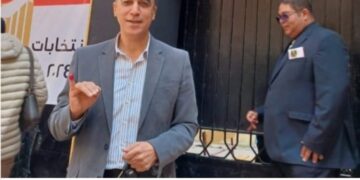 عصام قمر النائب الأول لحزب مصر المستقبل يدلي بصوته في الأنتخابات الرئاسية