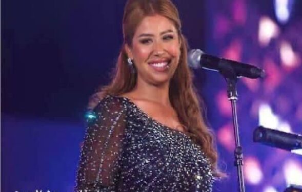 القومية تغنى لام كلثوم بأوبرا الاسكندرية