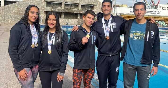 طلاب الجامعة اليابانية يحصدون 5 ميداليات ذهبية وميداليتين فضية وبرونزية فى بطولة سباحة الزعانف للجامعات