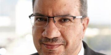 فهم العلاج بالخلايا التائية المستقبلة للمستضدات الخيمرية “CAR-T” وآثارها الجانبية المحتملة