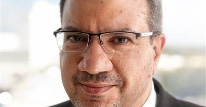 فهم العلاج بالخلايا التائية المستقبلة للمستضدات الخيمرية “CAR-T” وآثارها الجانبية المحتملة