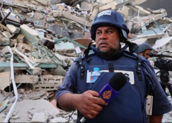 إصابة الصحفي وائل الدحدوح وسامر أبو دقة مراسلي الجزيرة