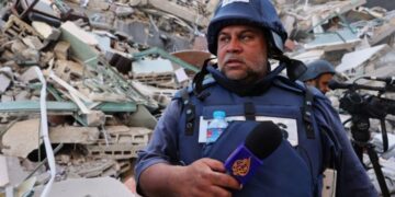 إصابة الصحفي وائل الدحدوح وسامر أبو دقة مراسلي الجزيرة