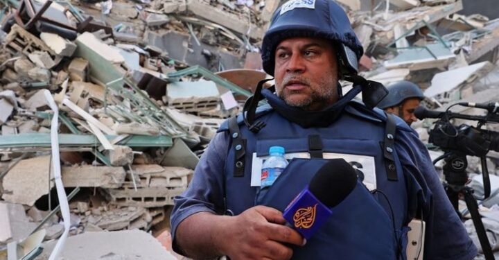 إصابة الصحفي وائل الدحدوح وسامر أبو دقة مراسلي الجزيرة